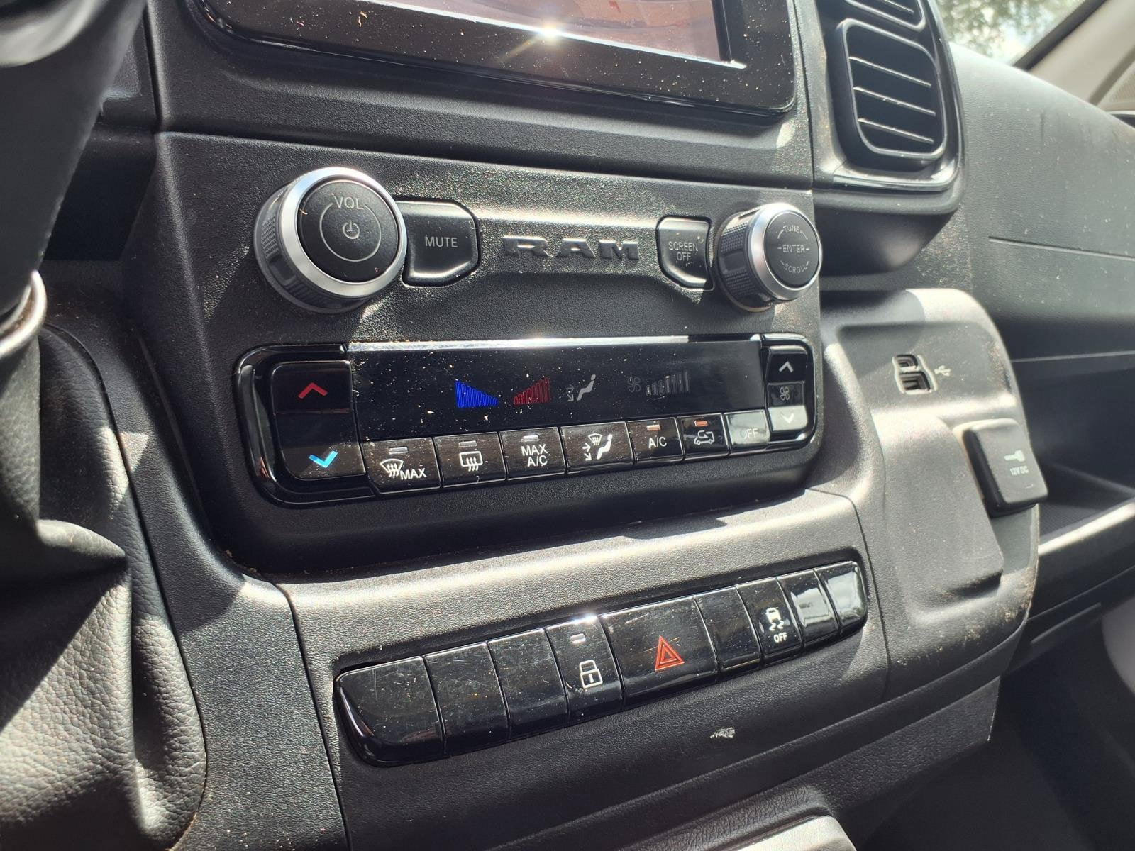 2025 RAM ProMaster 2500 Base