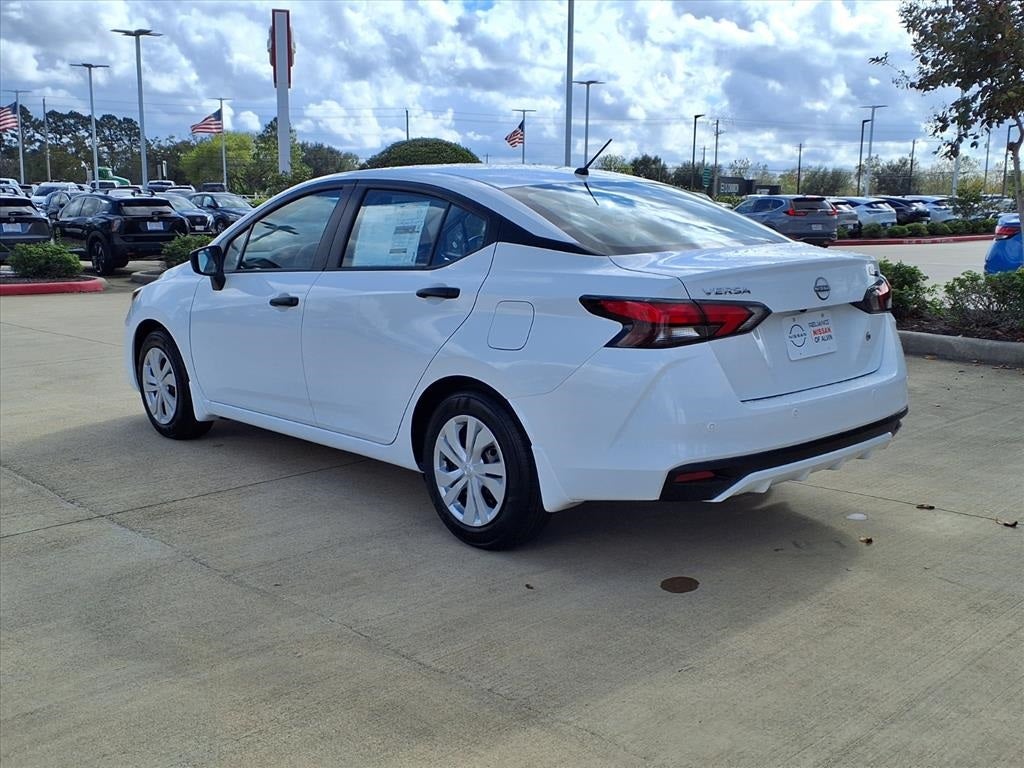 2025 Nissan Versa 1.6 S