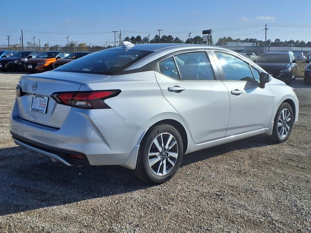 2025 Nissan Versa 1.6 SV