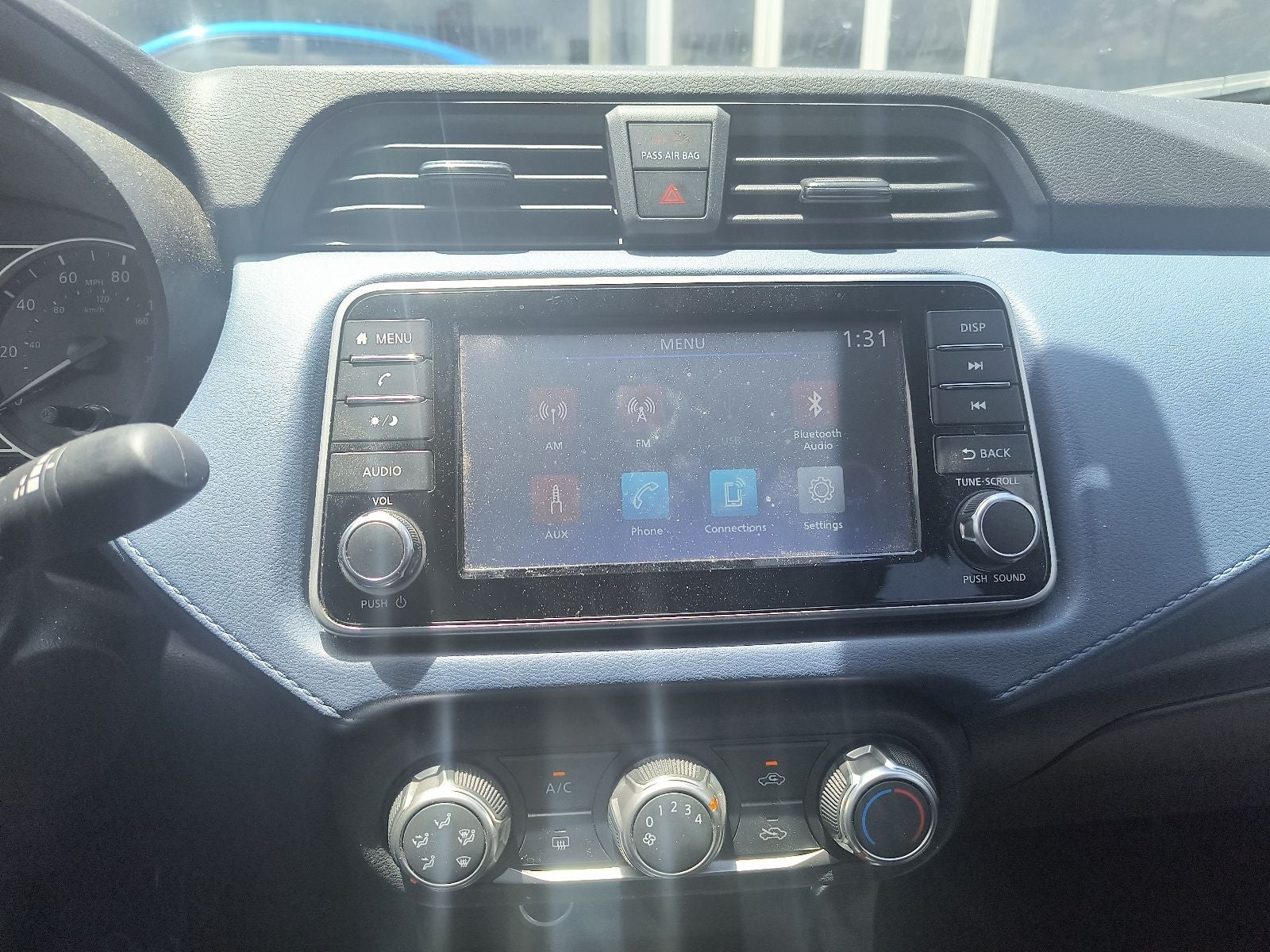 2024 Nissan Versa 1.6 SV