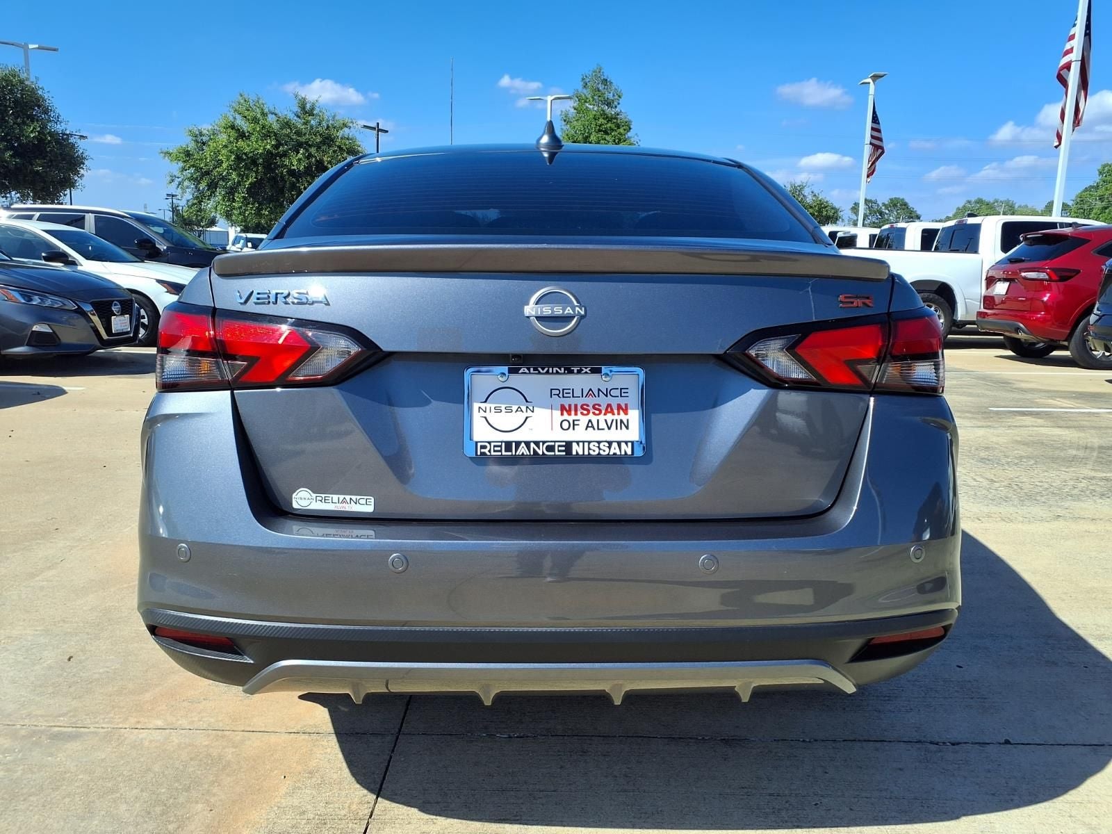 2025 Nissan Versa 1.6 SR