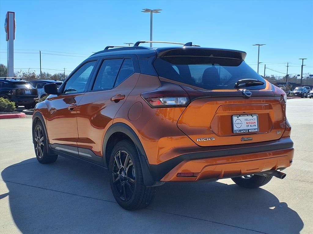 2023 Nissan Kicks SR