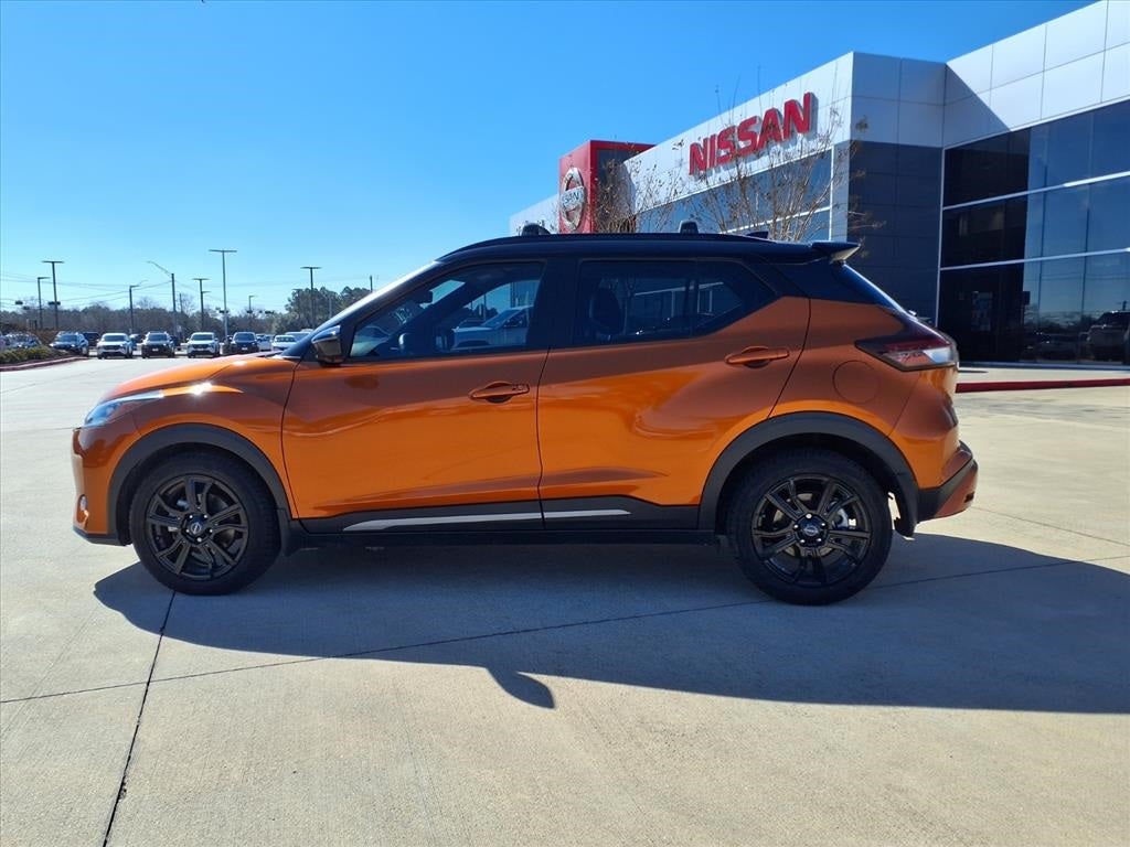 2023 Nissan Kicks SR