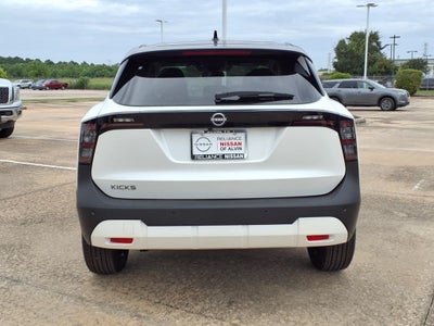 2025 Nissan Kicks SV