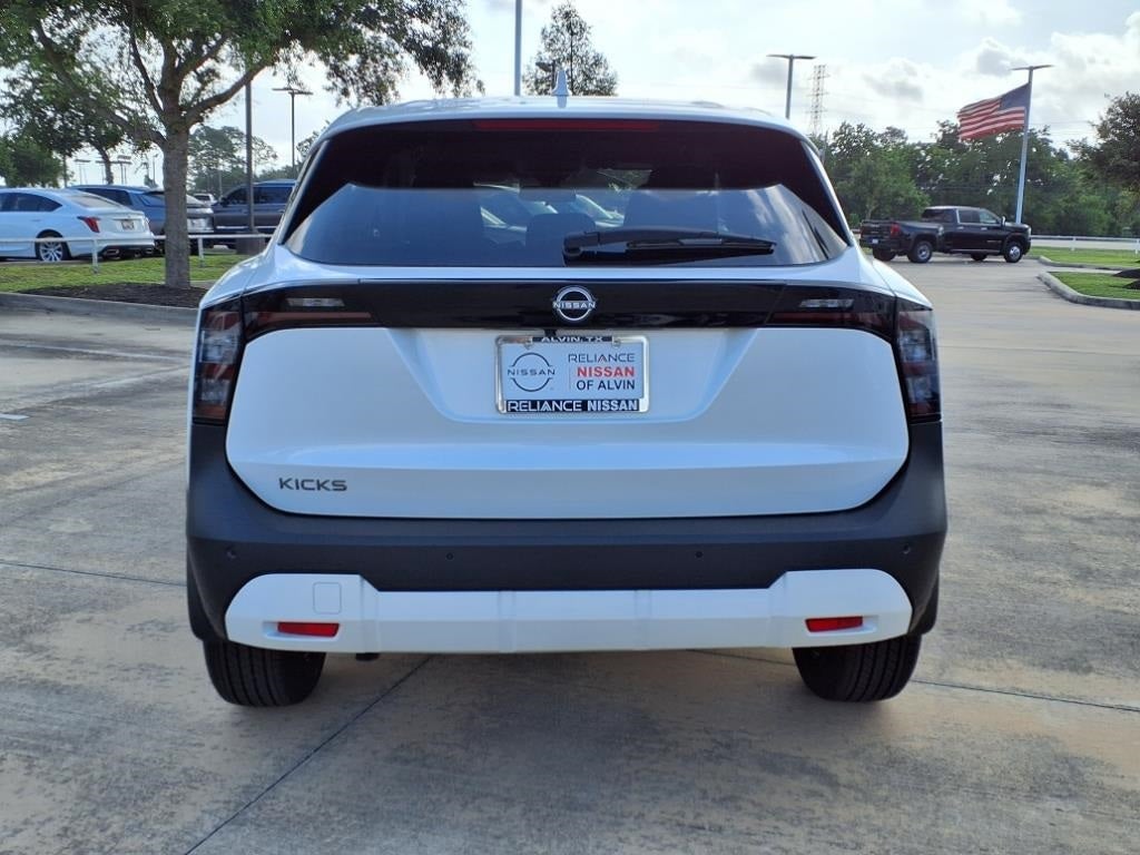 2025 Nissan Kicks SV