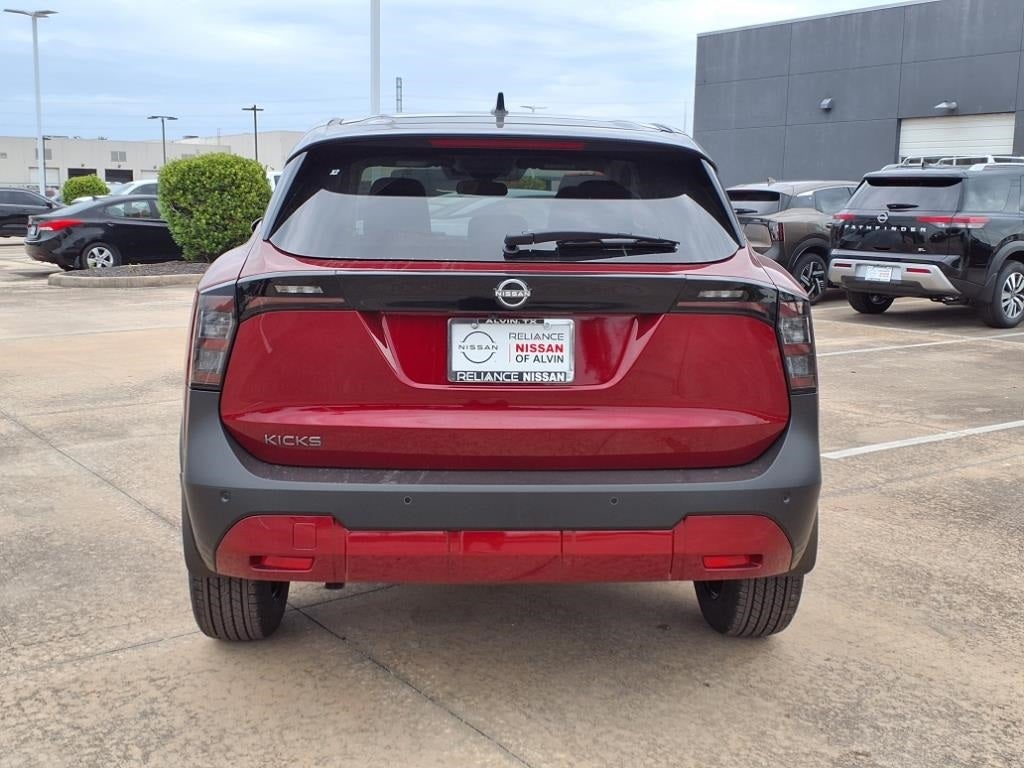 2025 Nissan Kicks SV