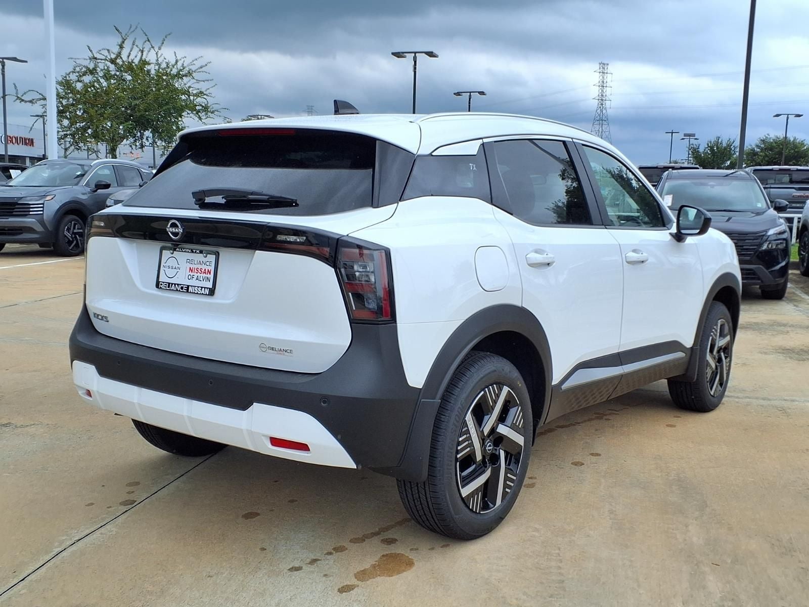 2026 Nissan Kicks SV