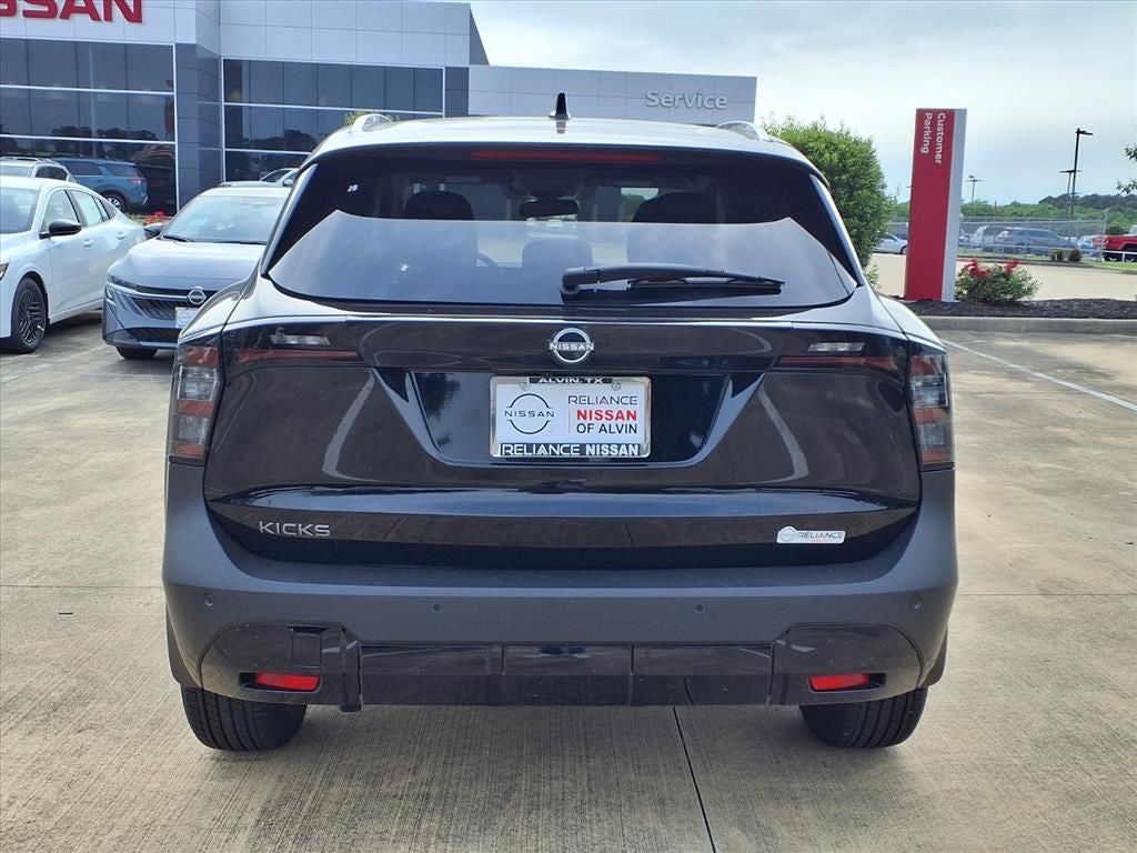 2026 Nissan Kicks SV