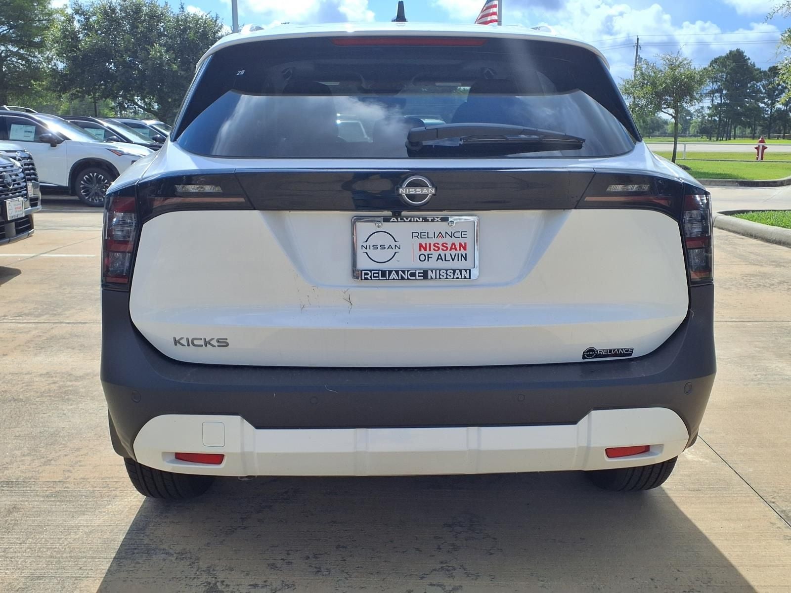 2026 Nissan Kicks SV