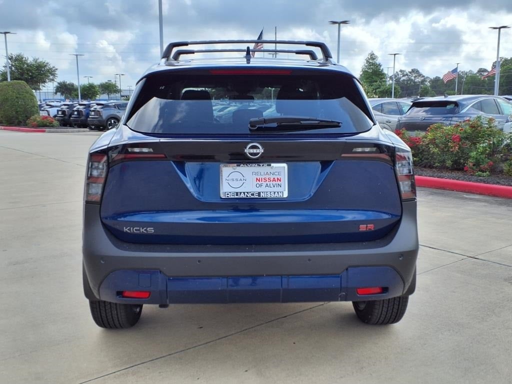 2025 Nissan Kicks SR
