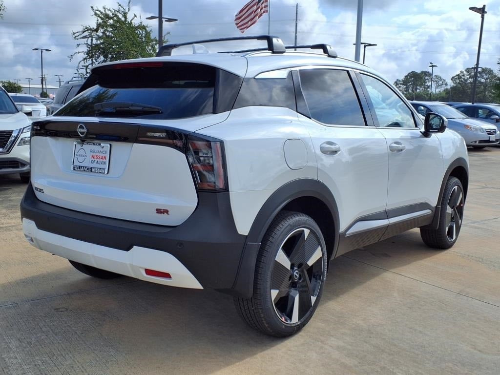 2025 Nissan Kicks SR