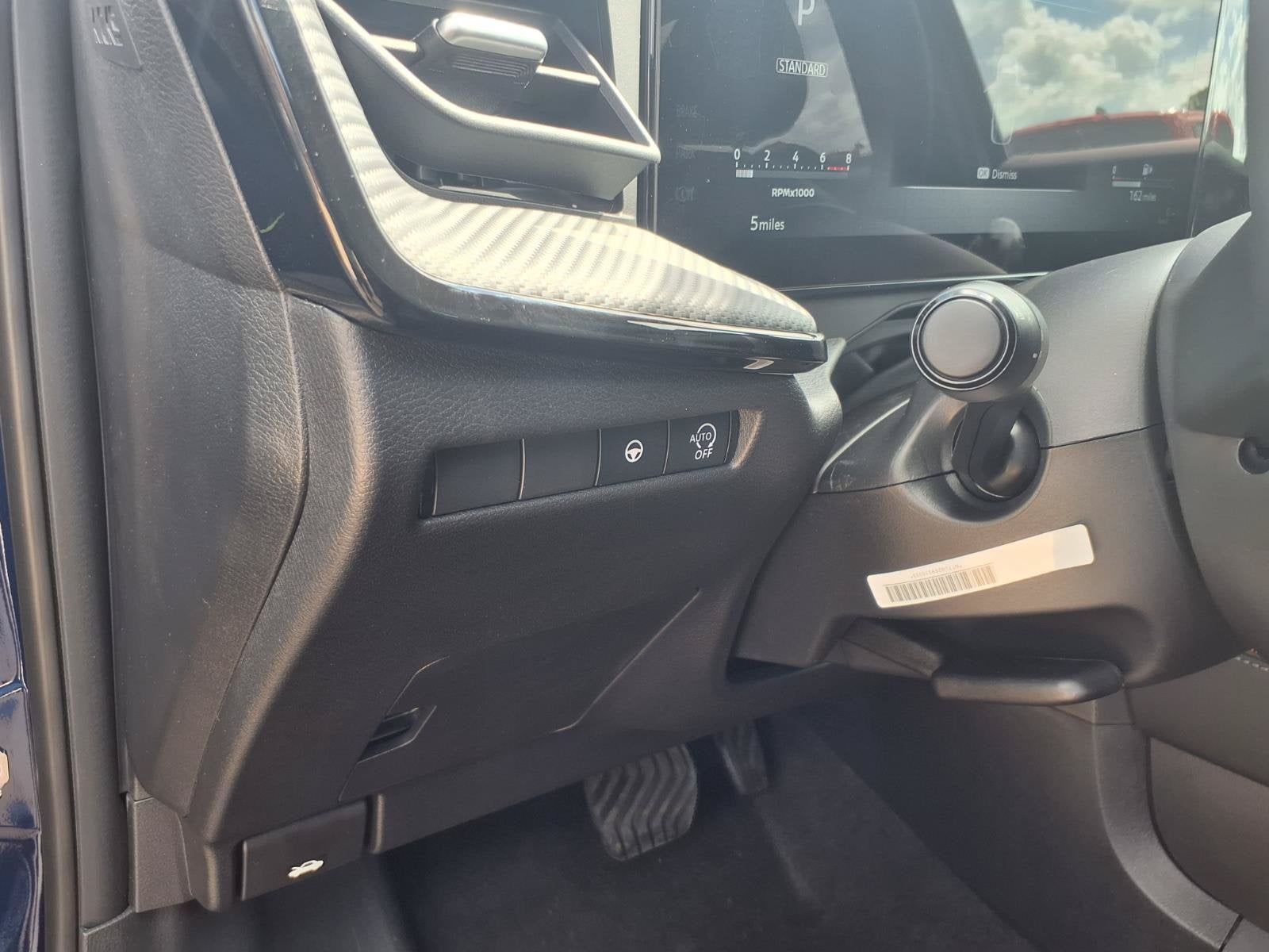 2027 Nissan Kicks SR