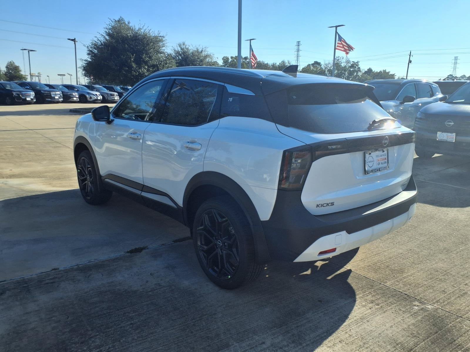 2027 Nissan Kicks SR