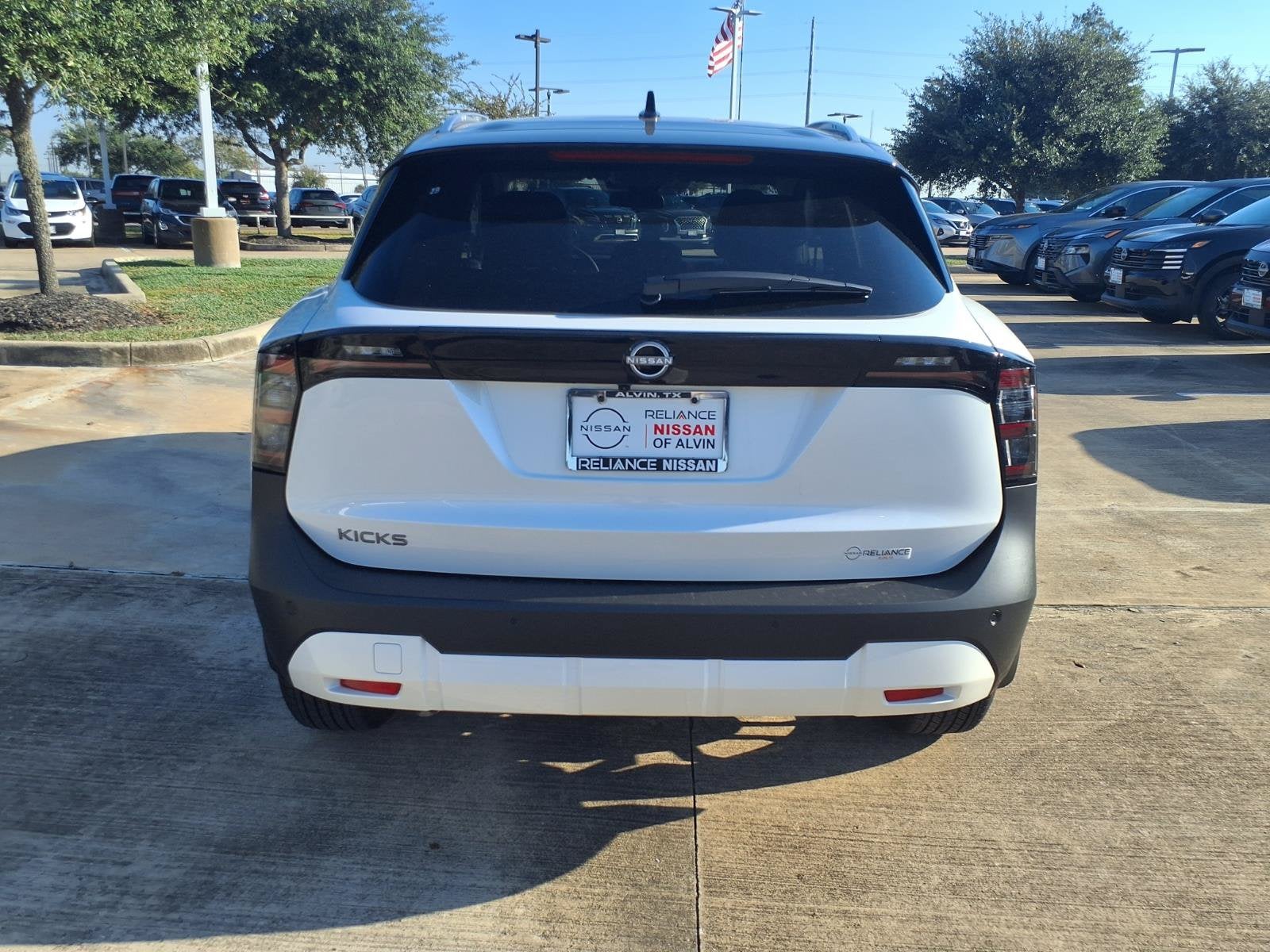 2027 Nissan Kicks SR