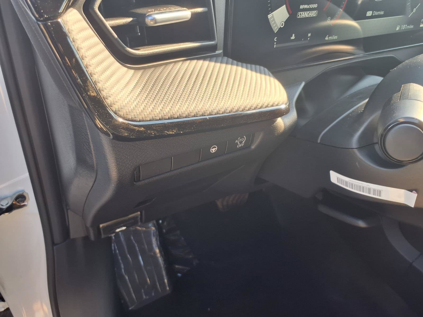 2027 Nissan Kicks SR
