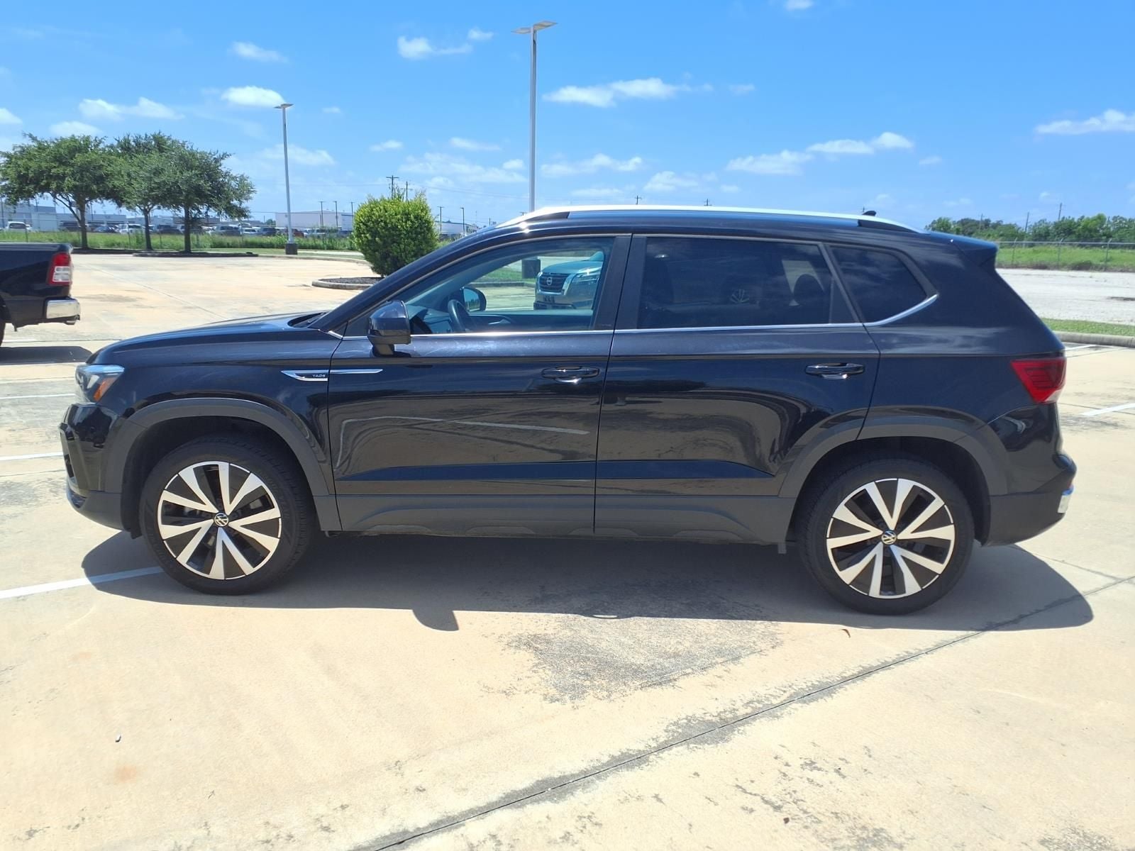 2024 Volkswagen Taos 1.5T SE
