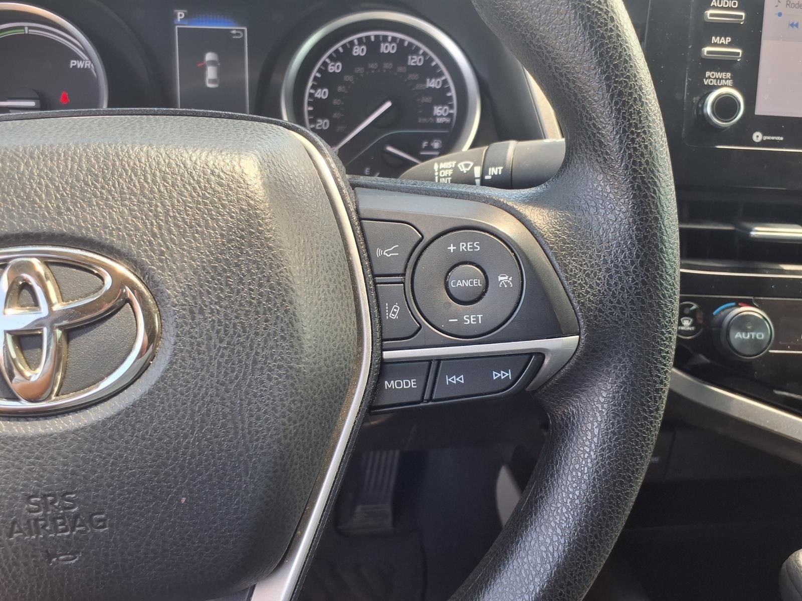 2022 Toyota Camry Hybrid LE