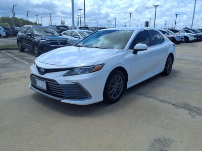 2022 Toyota Camry Hybrid LE