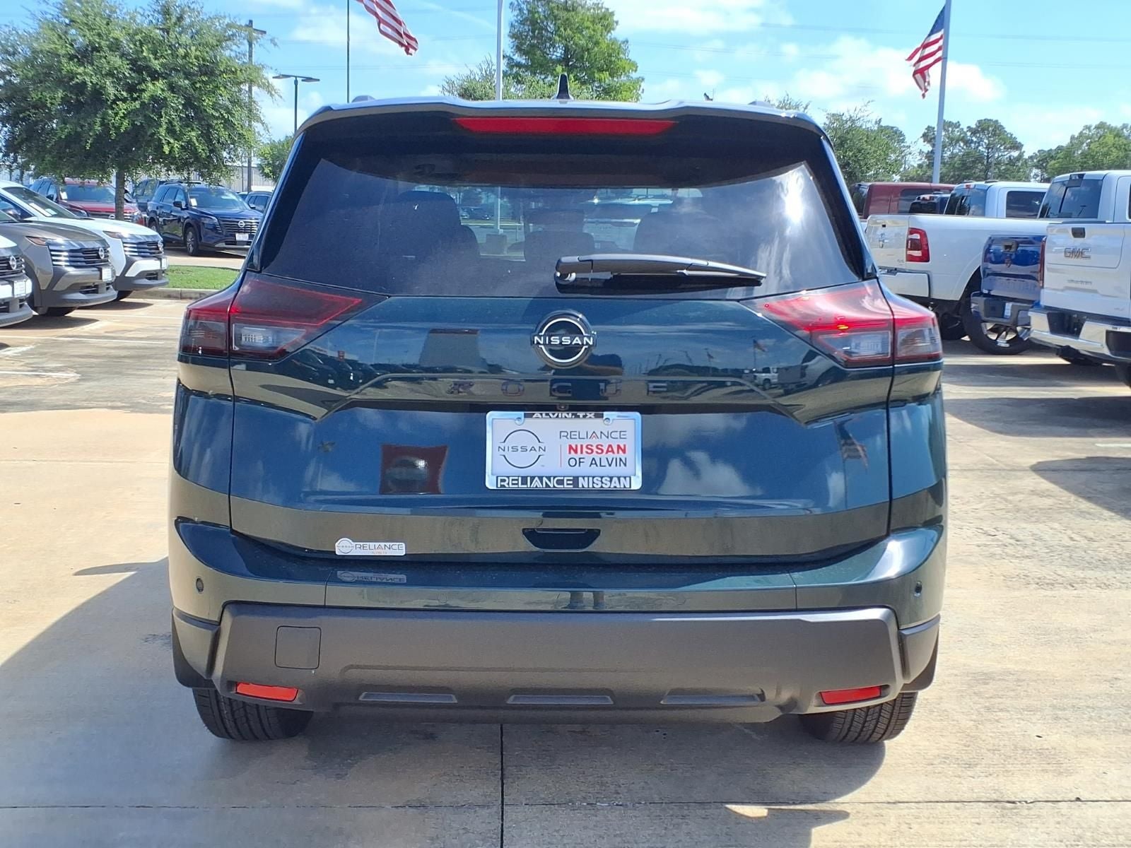 2026 Nissan Rogue Dark Armor