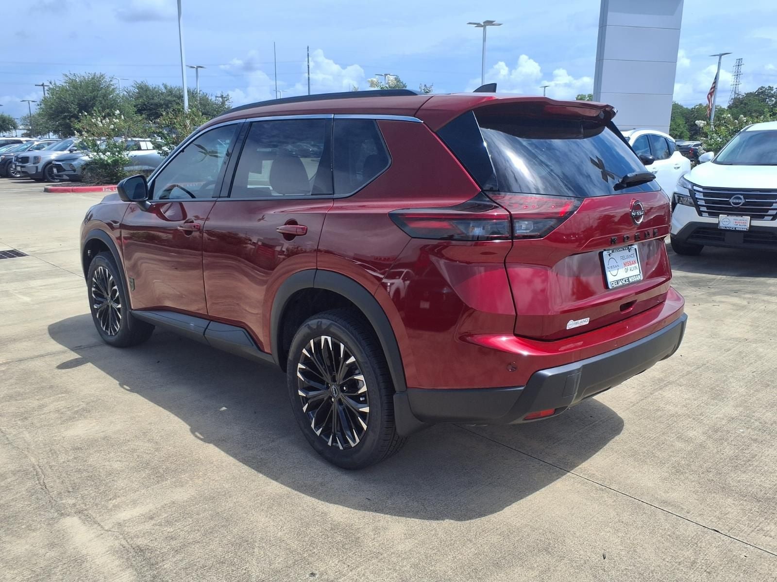 2026 Nissan Rogue Dark Armor