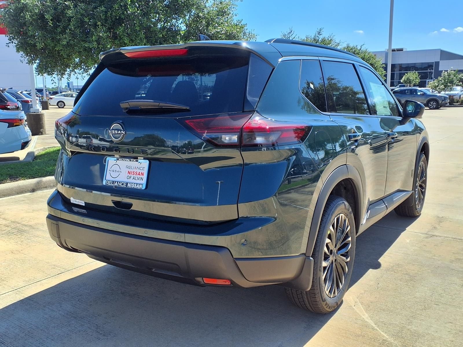 2026 Nissan Rogue Dark Armor