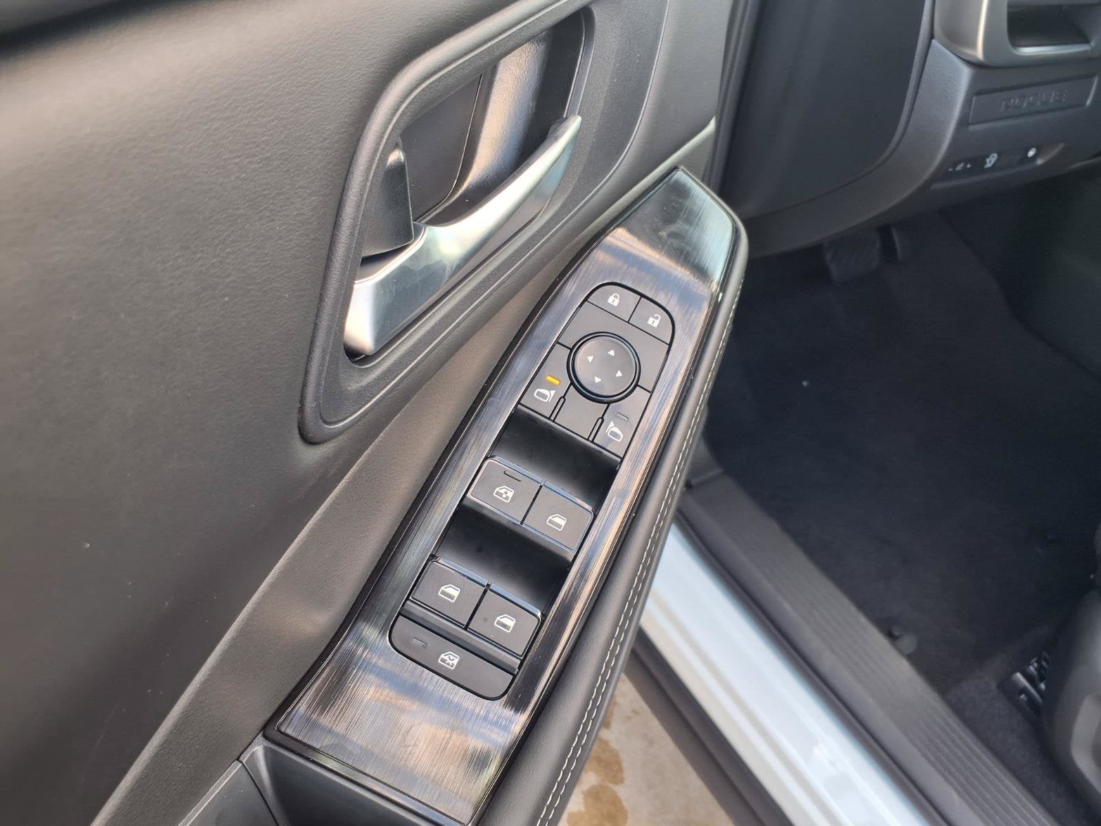 2027 Nissan Rogue SV