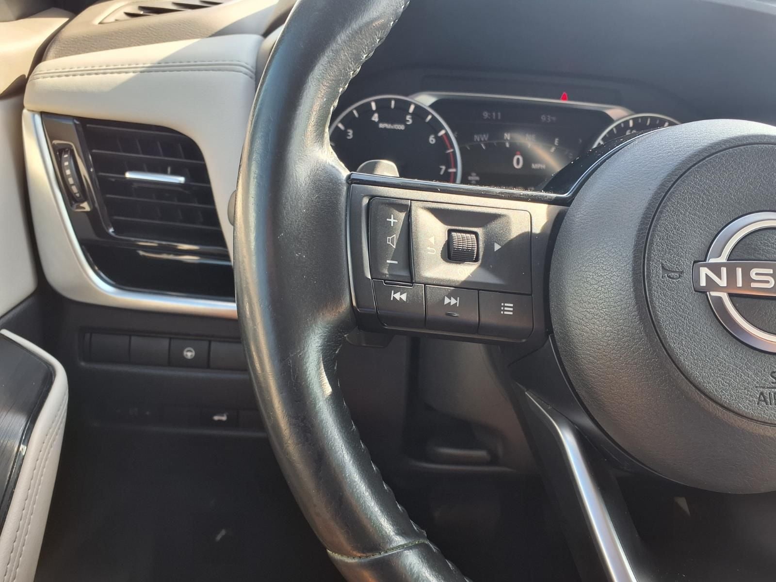 2022 Nissan Rogue SL