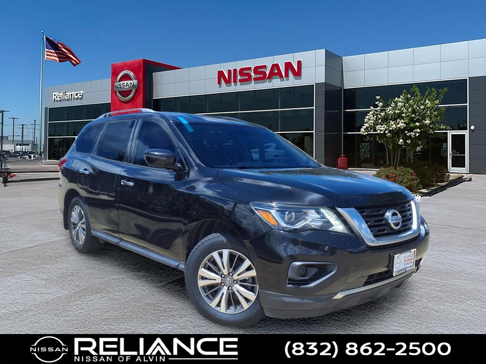 2020 Nissan Pathfinder S