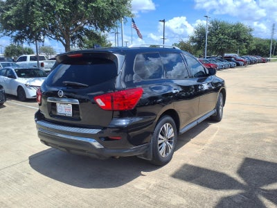 2020 Nissan Pathfinder S