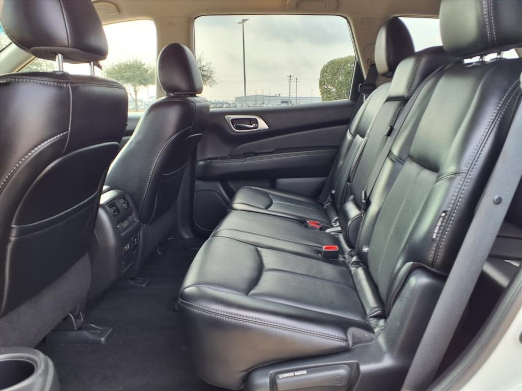 2020 Nissan Pathfinder SL