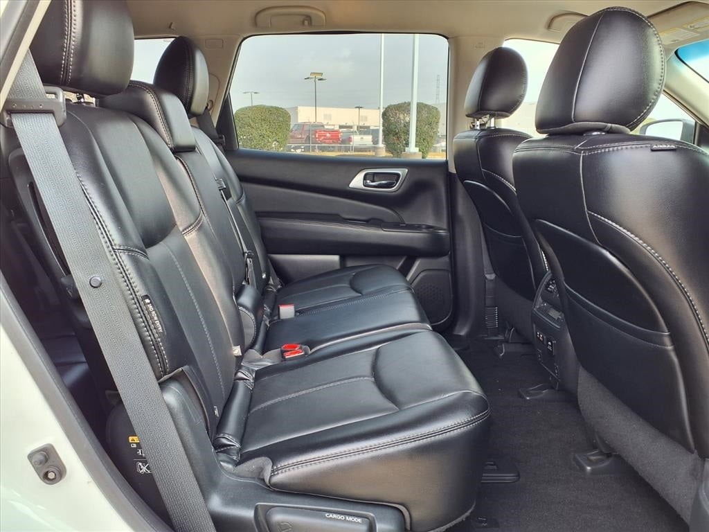 2020 Nissan Pathfinder SL