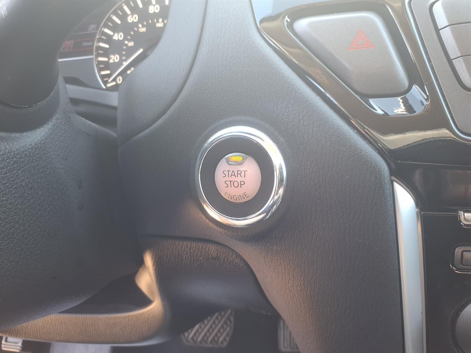 2017 Nissan Pathfinder SV
