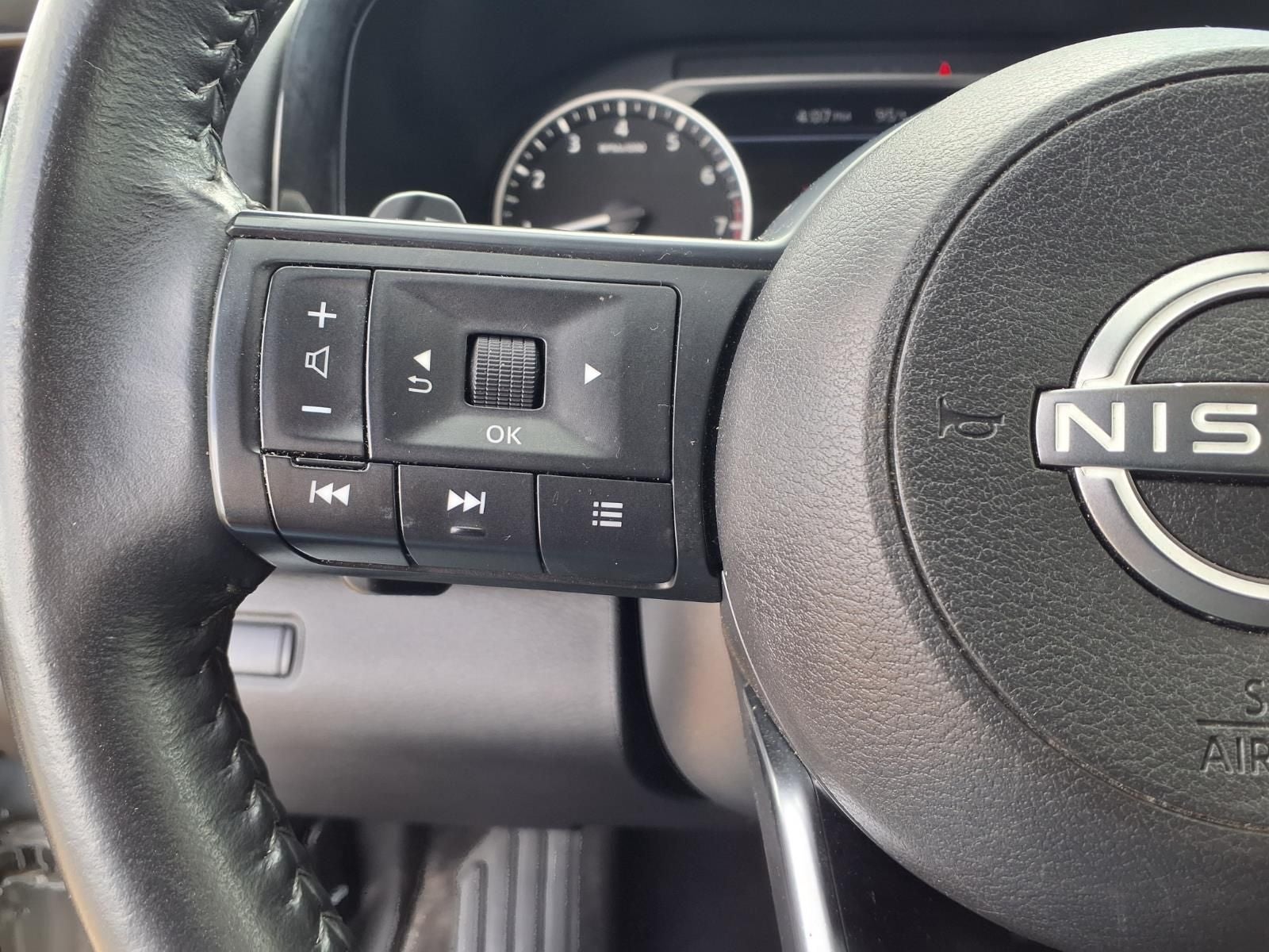 2024 Nissan Pathfinder SV