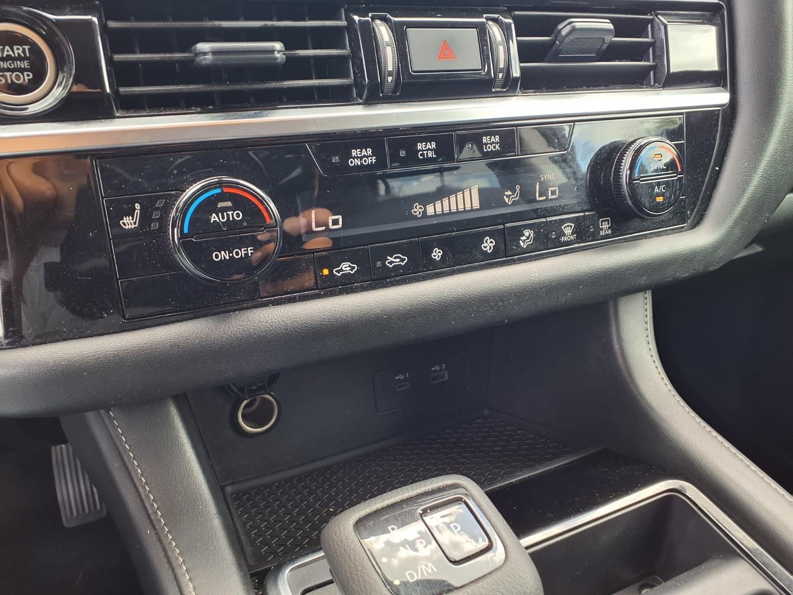 2024 Nissan Pathfinder SV