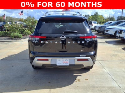 2025 Nissan Pathfinder SL