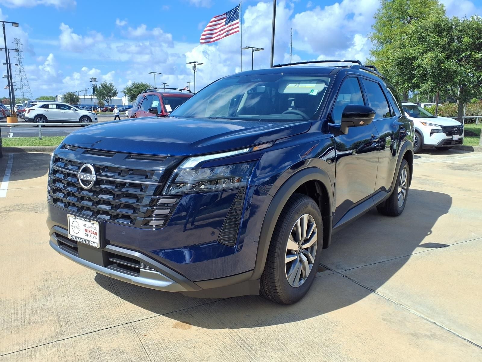 2026 Nissan Pathfinder SL
