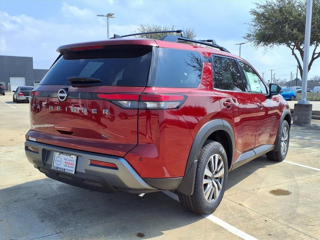2026 Nissan Pathfinder SL