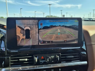 2026 Nissan Pathfinder Platinum