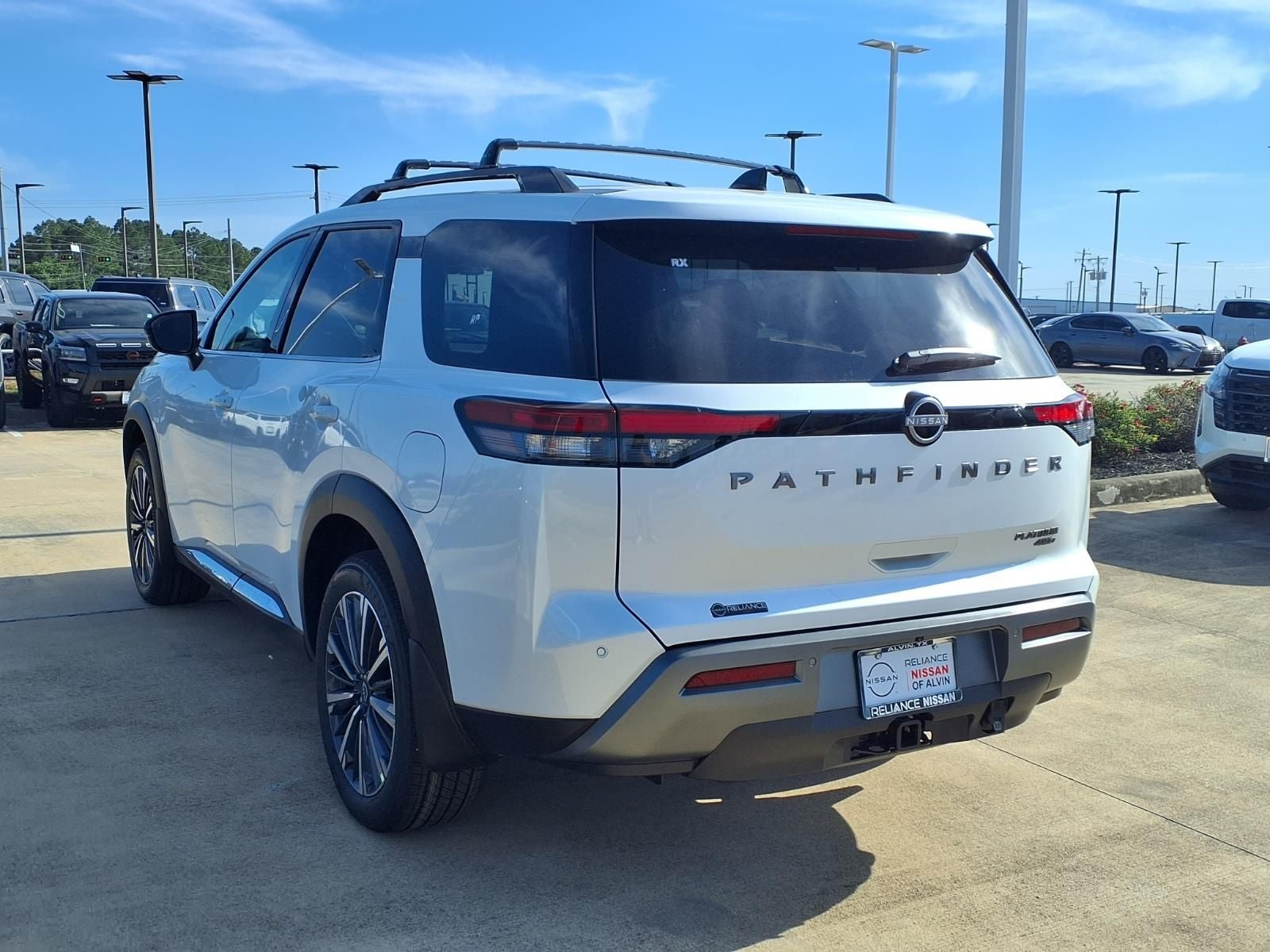 2026 Nissan Pathfinder Platinum