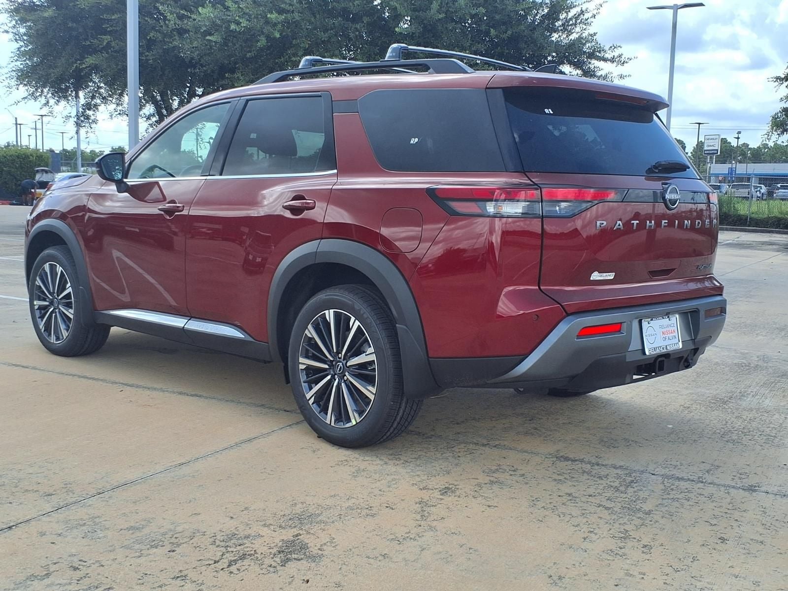 2026 Nissan Pathfinder Platinum