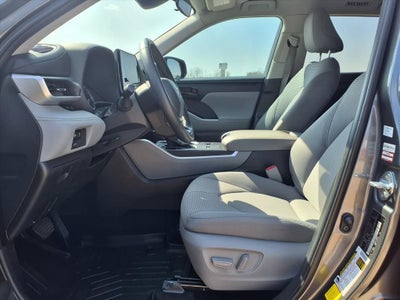 2023 Toyota Highlander L