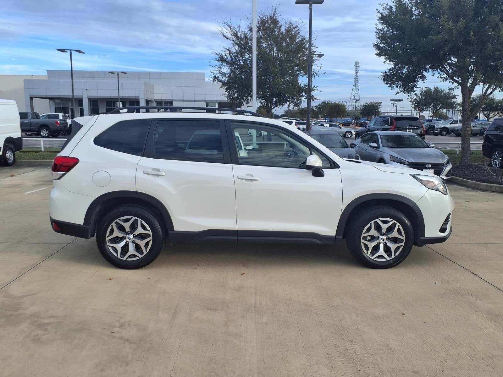 2023 Subaru Forester Premium