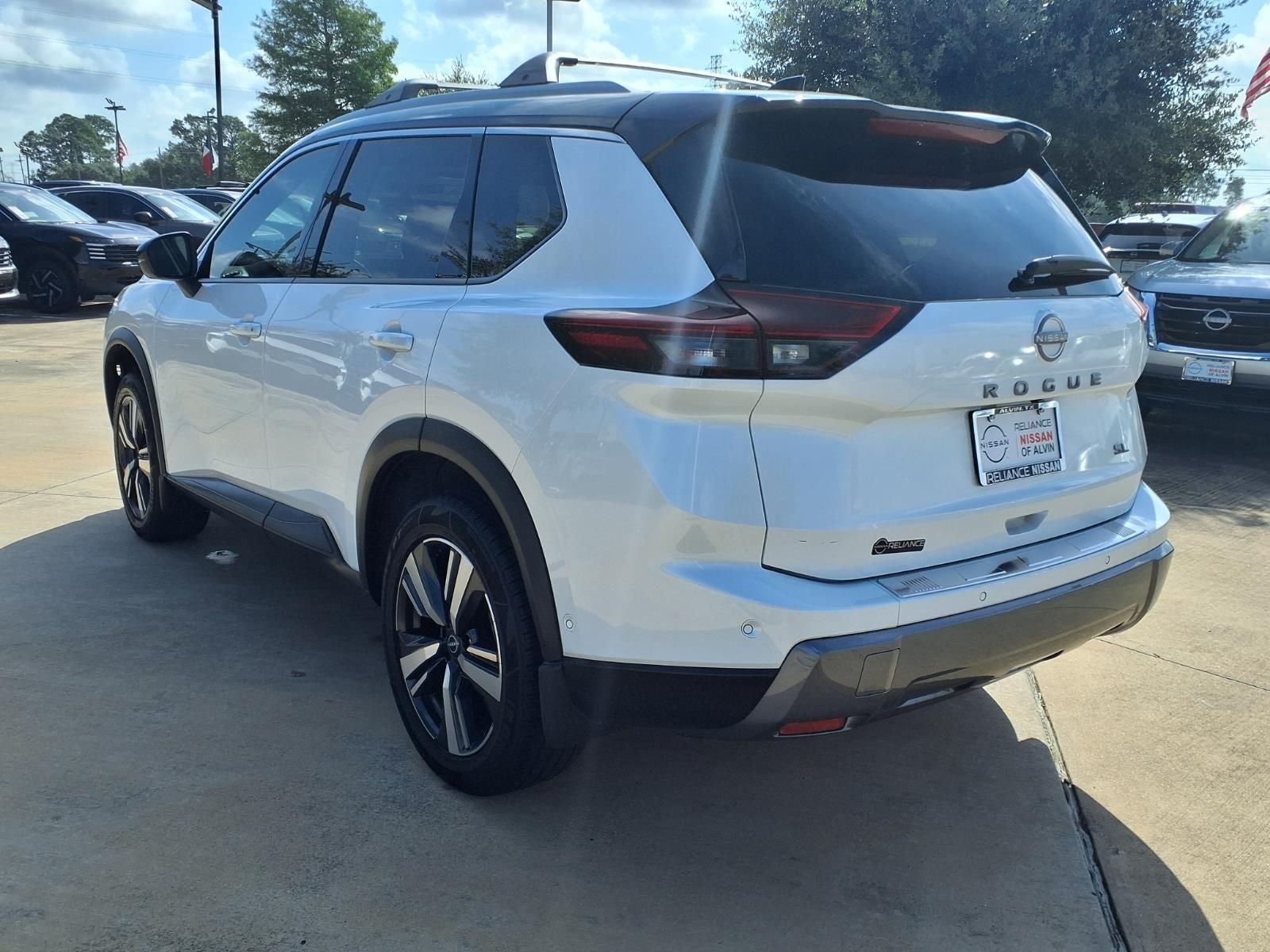 2024 Nissan Rogue SL