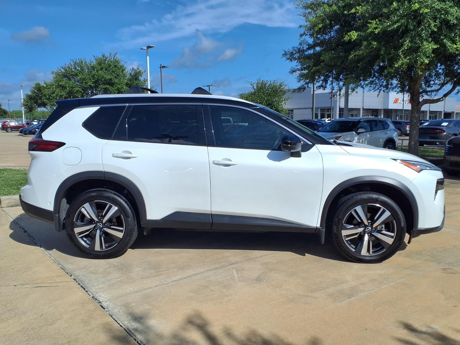 2024 Nissan Rogue SL