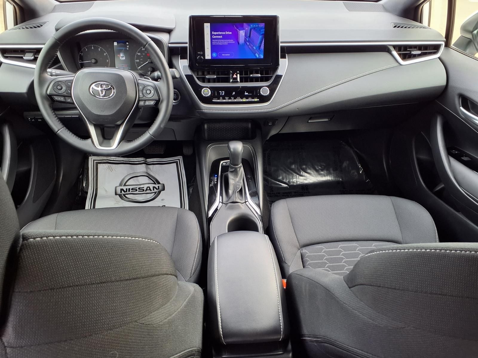 2025 Toyota Corolla Hatchback SE