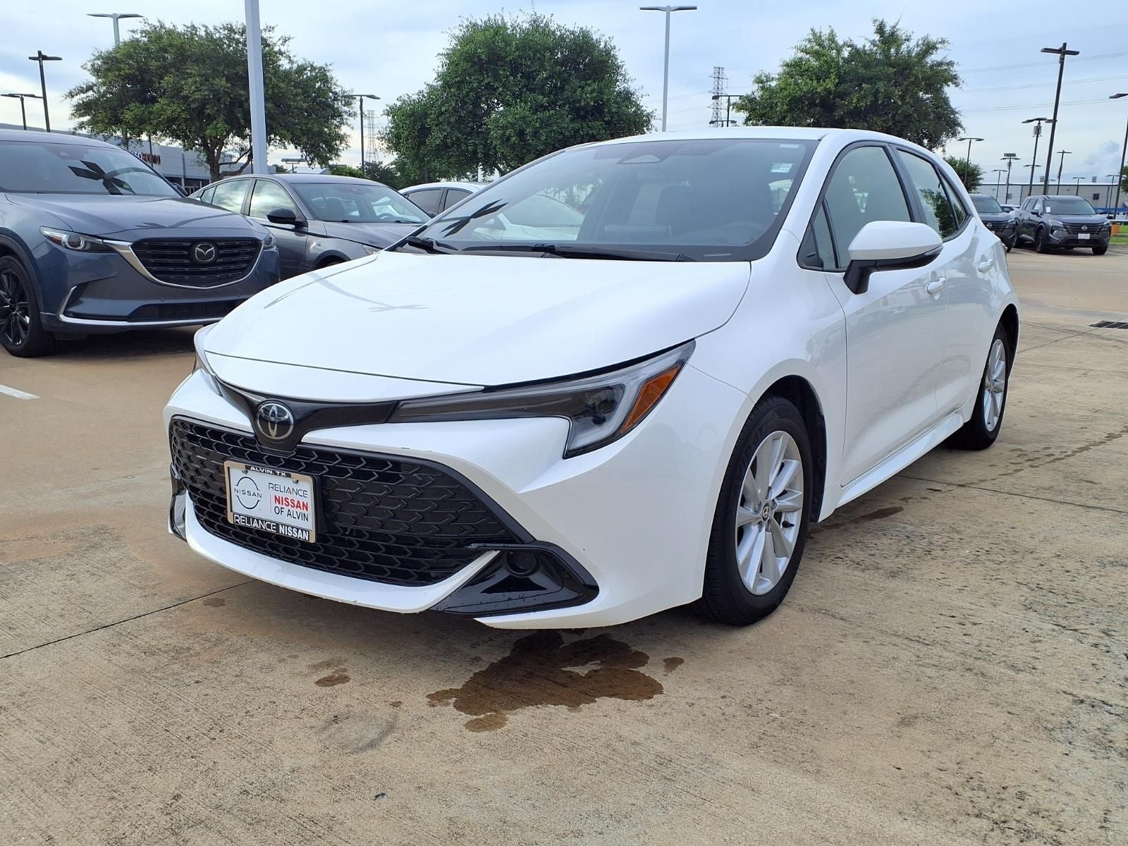2025 Toyota Corolla Hatchback SE