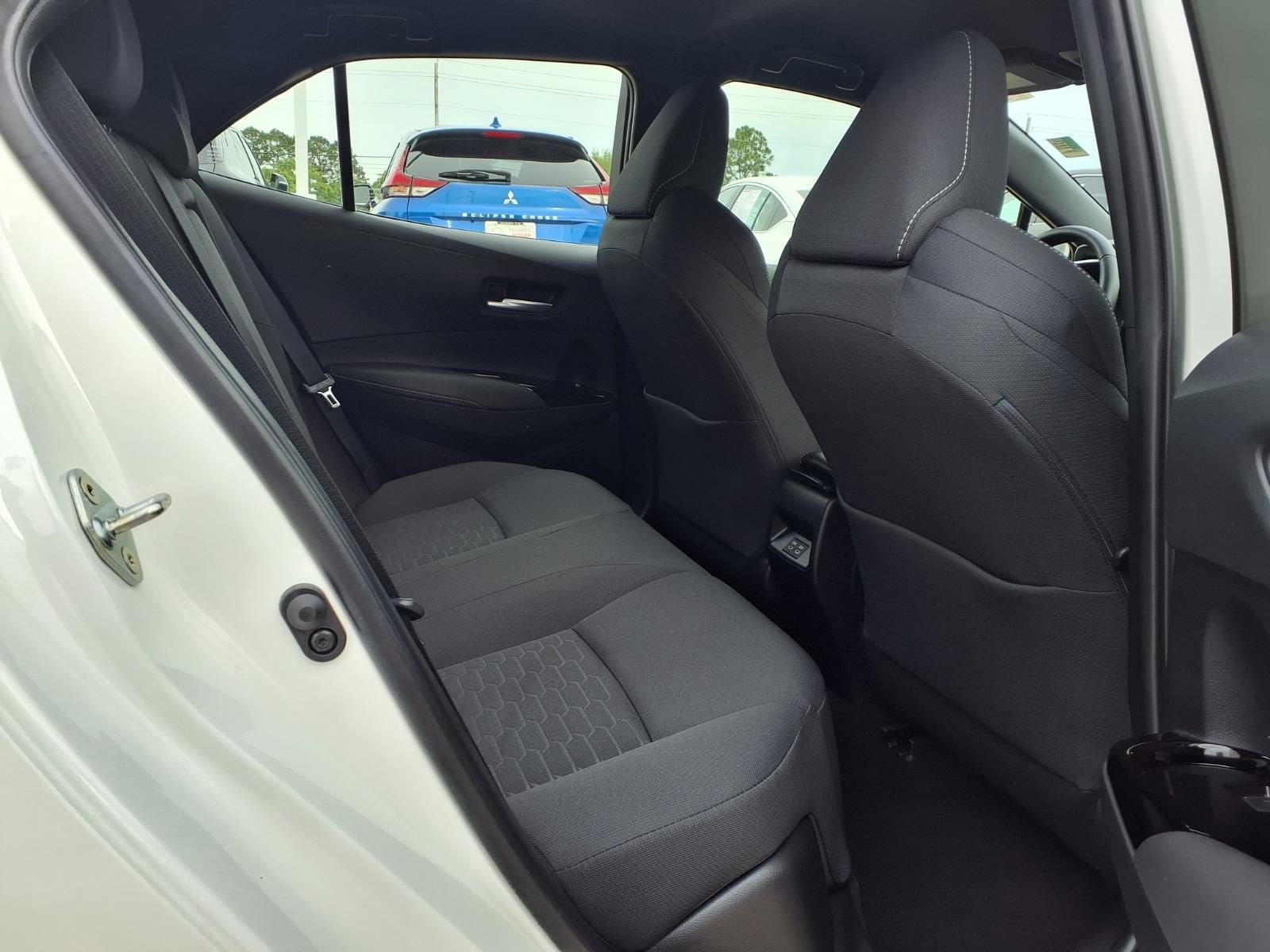 2025 Toyota Corolla Hatchback SE