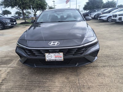 2025 Hyundai Elantra SEL Sport