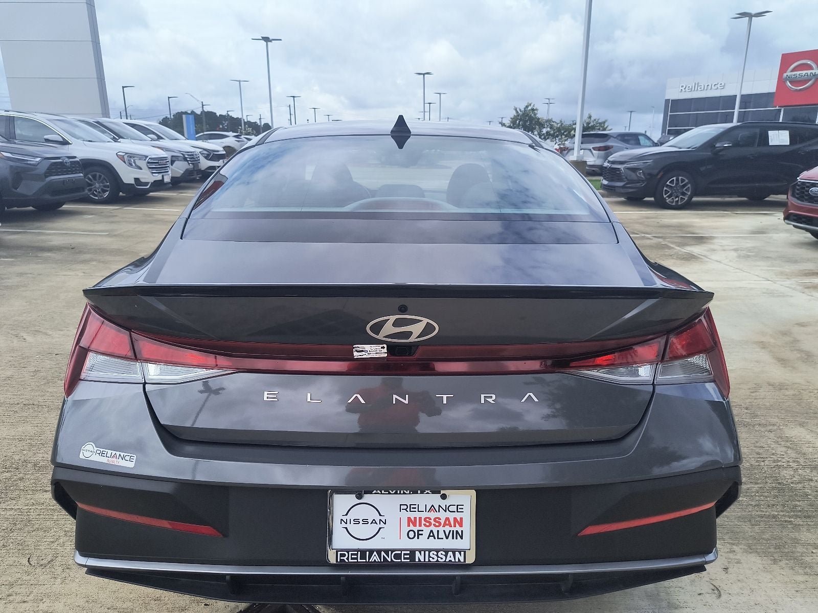 2025 Hyundai Elantra SEL Sport