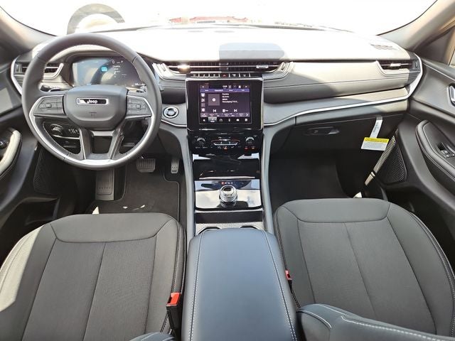 2026 Jeep Grand Cherokee L Laredo